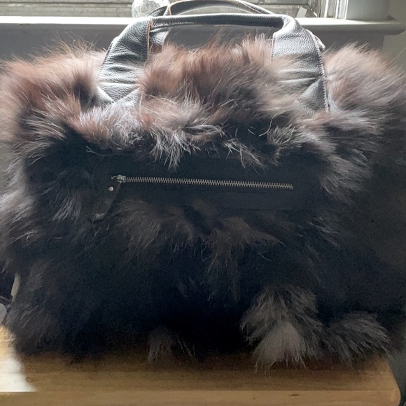 HUGE real fox fur satchel NWT - Picture 2 of 16